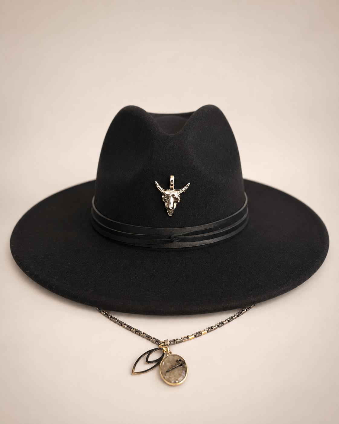 HAT ll